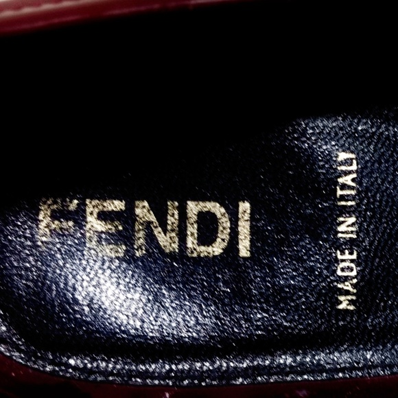 Fendi Deep Red Patent Leather Logo Heels- Size 41/10 - Picture 8 of 10